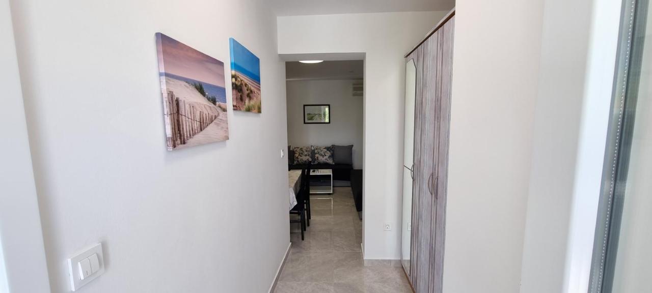 Apartment Tonci โนวาลยา ภายนอก รูปภาพ